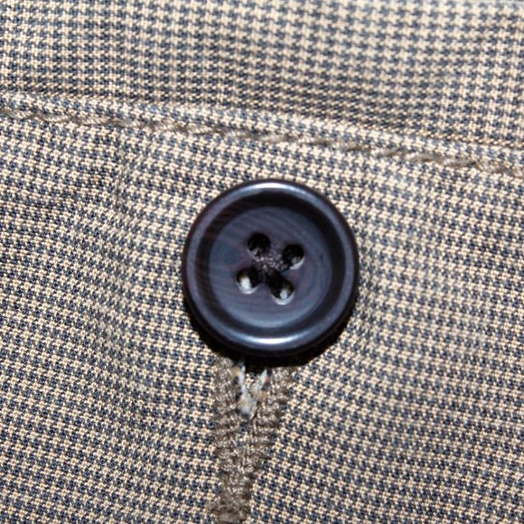 GapKids Tan Pattern Shorts - Picture 11 of 16